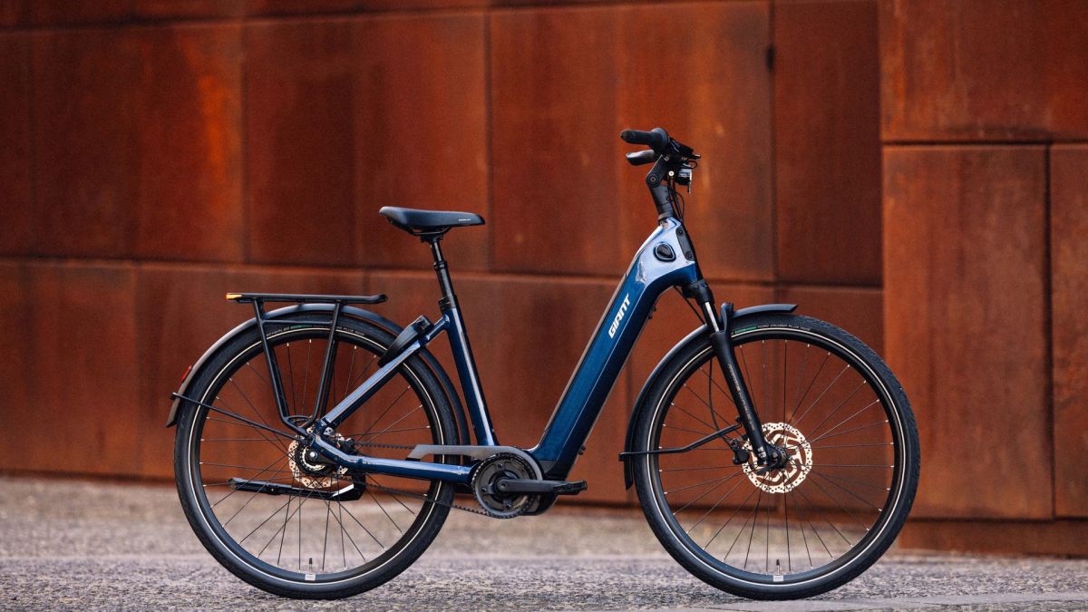 Vélo électrique Giant NewTour E+ 2027 vélo électrique ville