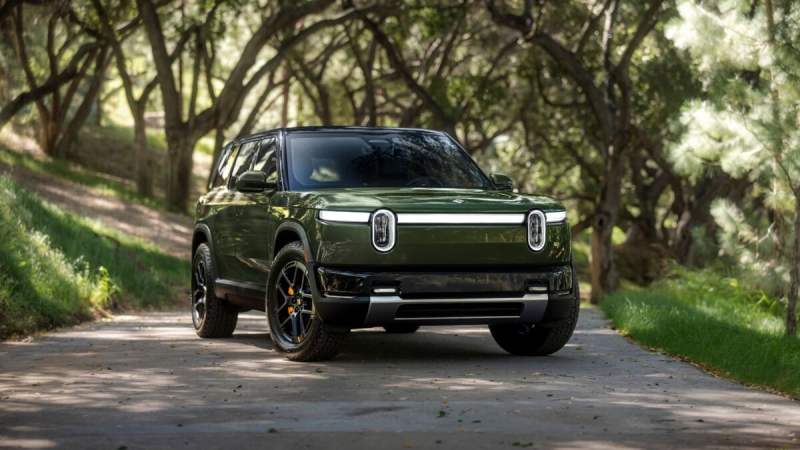 Rivian R2&nbsp;: voici les prix et l’autonomie du grand rival du Tesla Model Y qu’on pourra acheter en Europe