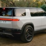 Consommation record et 615 km d’autonomie : le Rivian R2 donne une leçon au Tesla Model Y Performance