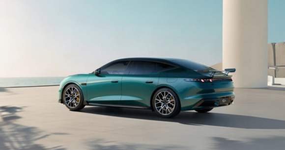 Crédit : Lynk & CO