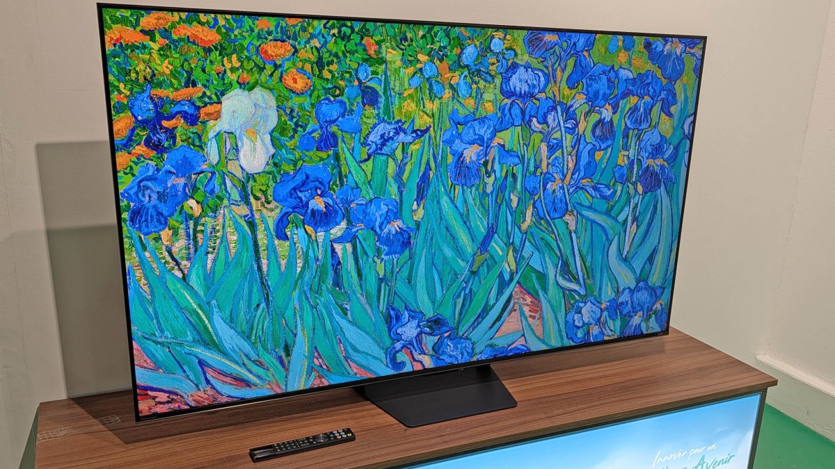 Image Hisense signe un TV Mini LED 165 Hz de 55″ dont le prix vient de dégringoler sous les 800 €