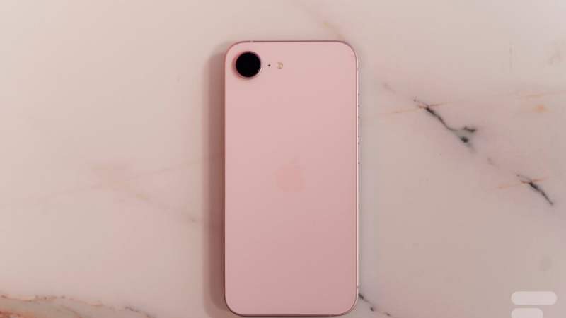 J’ai testé l’iPhone 17e : il est mieux, mais ce n’est pas le meilleur à acheter