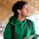 Ces écouteurs JBL open-ear pensés pour le sport en promo à -38 % donnent tout sur l&rsquo;autonomie et le confort