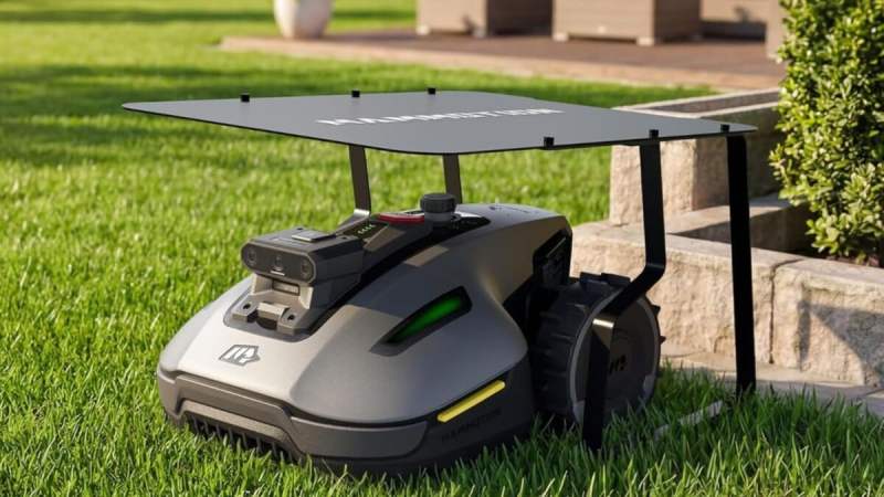 Le Mammotion Yuka Mini 2 500 à prix cassé : -440 € pour un robot capable d’affronter 45% de pente