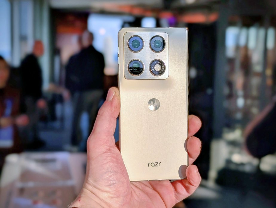 motorola razr fold 1