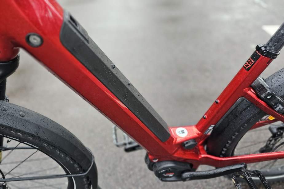 Moustache Xroad 4 2026 cadre 2