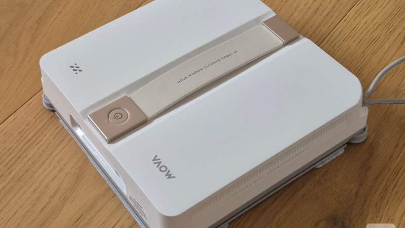 Test du Mova N1&nbsp;: le robot laveur de vitres compact et abordable
