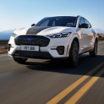 Ford Mustang Mach-E : une baisse de prix massive et une autonomie en hausse pour le SUV électrique