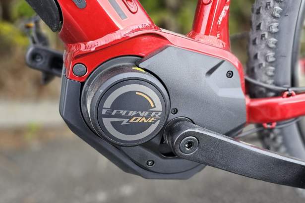 VTT &eacute;lectrique Nakamura E-Summit 930 moteur central