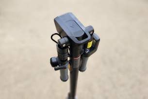 Trottinette électrique Niu KQi 100F pliage poignées 4