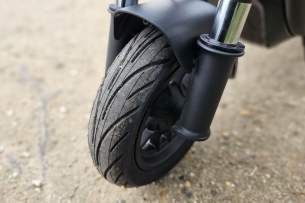 Trottinette électrique Niu KQi 100F pneu