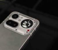 Nothing Phone (4a) Pro // Source : Chloé Pertuis - Frandroid