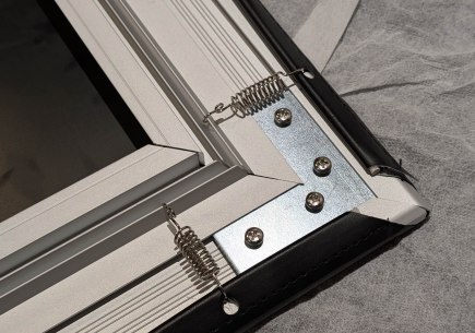 Installation ecran Nothing Projector ALR longue focale // Source : Sylvain Pichot - Frandroid