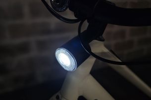 Origine Montmartre Air éclairage avant Origine Montmartre Air éclairage avant