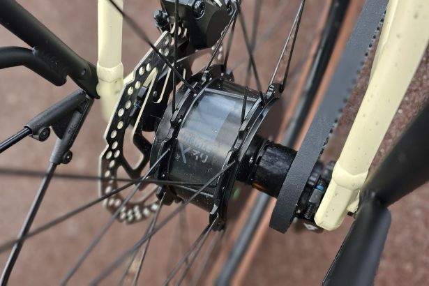 Origine Montmartre Air moteur Mahle Origine Montmartre Air moteur Mahle