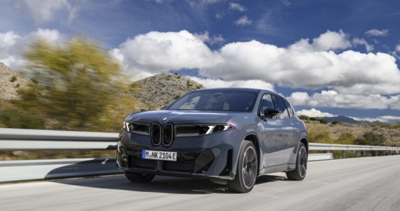 BMW iX3 // Source : BMW
