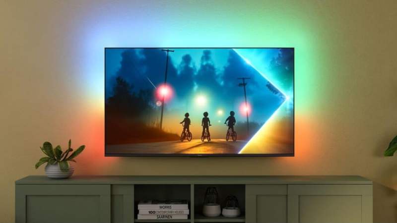 Ce TV 4K Philips de 43″ avec Ambilight offre une excellente immersion pour moins de 300 €