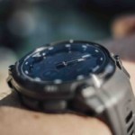 La Garmin Instinct Crossover Amoled // Source : Chloé Pertuis - Frandroid