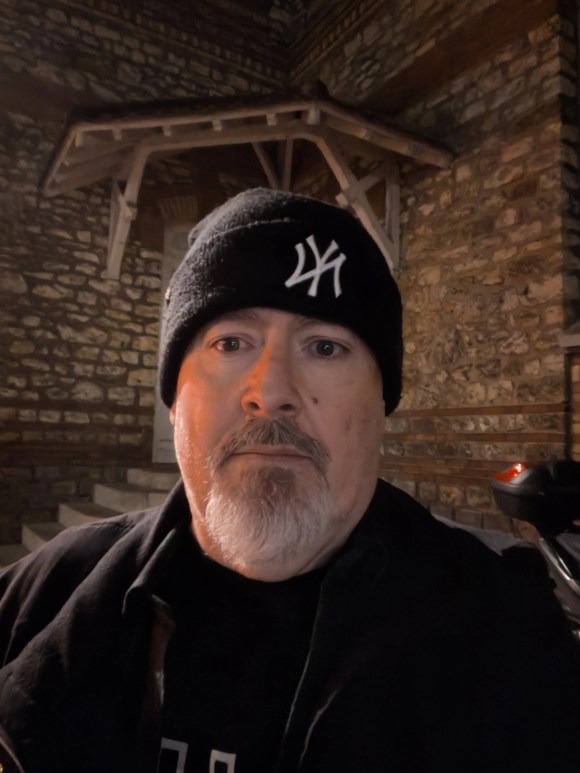 Poco X8 Pro - Selfie nuit (2)