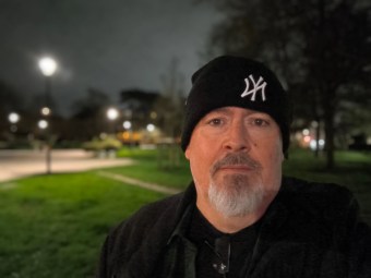 Poco X8 Pro - Selfie nuit Portrait (2)