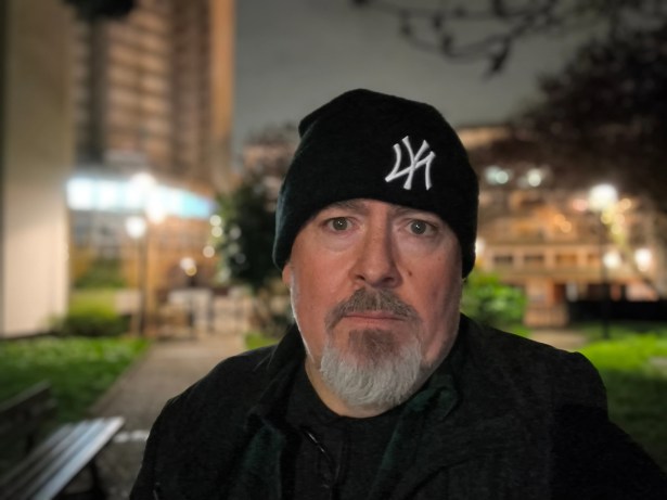 Poco X8 Pro - Selfie nuit Portrait (3)
