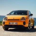 J’ai essayé la Renault Twingo E-Tech : la voiture électrique la moins chère de France est peut-être la plus cool