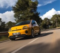 Renault Twingo E-Tech // Source : Thomas Cortesi / Cetadi Prod pour Renault
