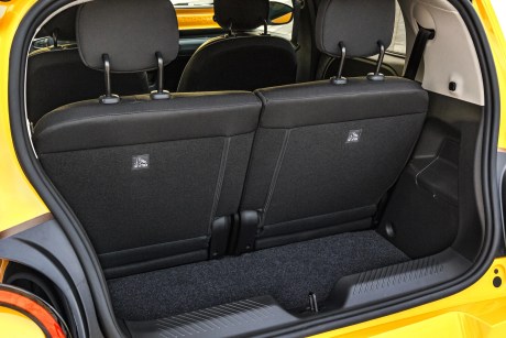 Renault Twingo E-Tech // Source : Thomas Cortesi / Cetadi Prod pour Renault