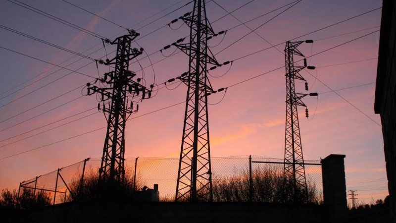 Nucléaire ou solaire : quelle énergie a vraiment porté la France en 2025 ?