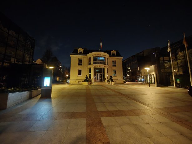 Signature - UGA Nuit (2)