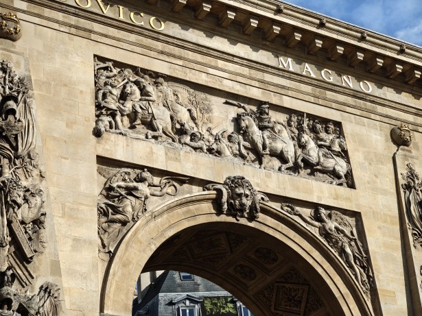 Signature - zoom 3x (7)