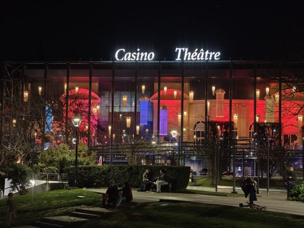 Signature - Zoom 3x Nuit (3)