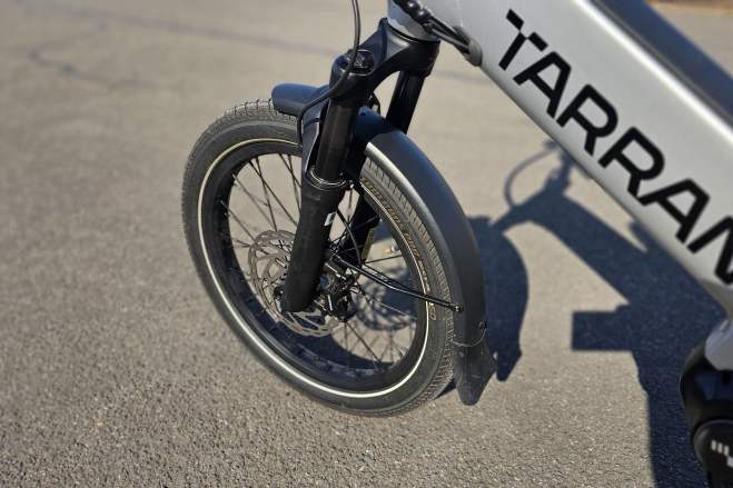 Vélo électrique Test Tarran L1 roue suspension