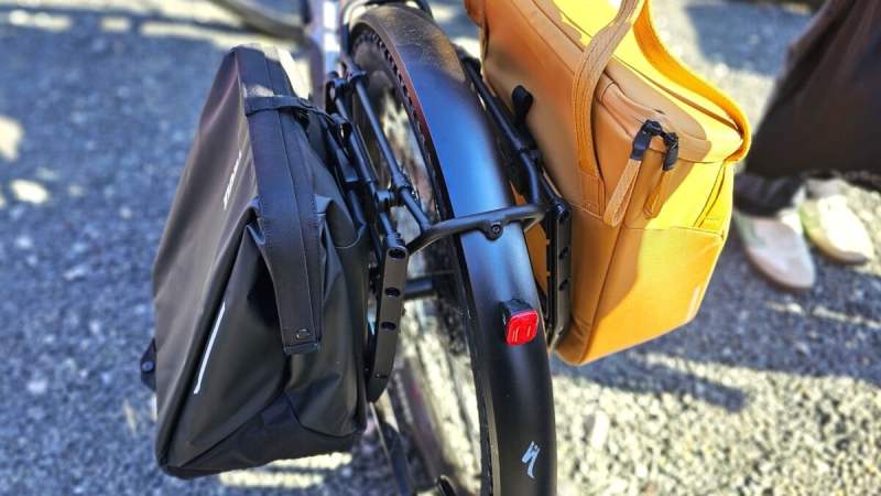 On a testé le nouveau système de fixation de sacoches vélo Thule, est-ce aussi pratique qu’en théorie&nbsp;?