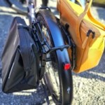 On a testé le nouveau système de fixation de sacoches vélo Thule, est-ce aussi pratique qu’en théorie ?