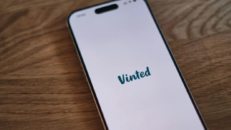Vinted fait face à un nouveau type d’arnaques créées par IA