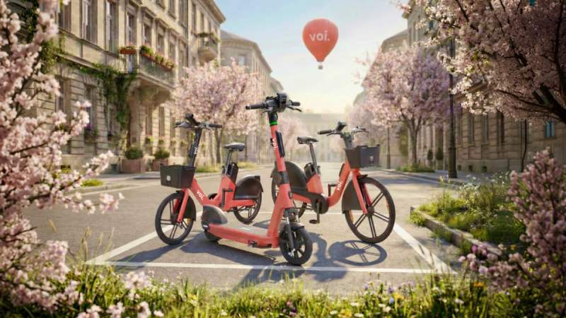 « Une nouvelle norme » : Voi revoit entièrement sa flotte de vélos et trottinettes électriques pour 2026