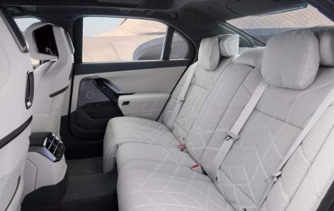 BMW i7 (2026) // Source : BMW