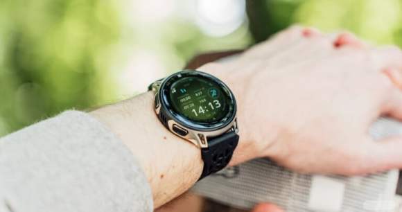 L'Amazfit Cheetah 2 Pro // Source : Chloé Pertuis - Frandroid L'Amazfit Cheetah 2 Pro // Source : Chloé Pertuis - Frandroid