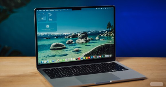 L'Apple MacBook Air 13 M5 // Source : Chloé Pertuis pour Frandroid