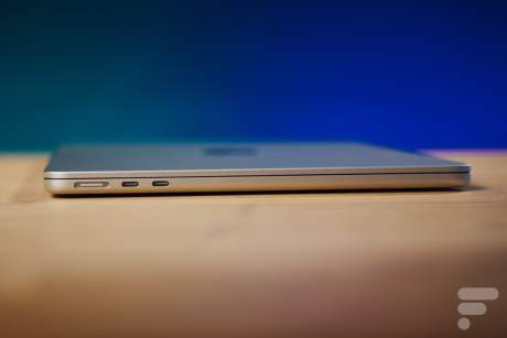 Apple MacBook Air 13 M5-7 L'Apple MacBook Air 13 M5 // Source : Chloé Pertuis pour Frandroid