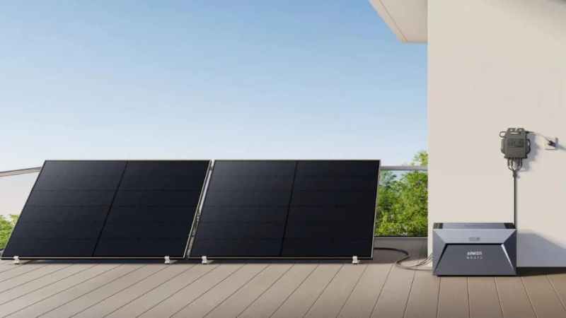 Faut-il ajouter une batterie à ses panneaux solaires de balcon ? L’étude qui tranche