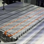 En Chine, le marché noir des batteries de voitures électriques débride (et enflamme) les scooters