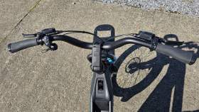 Vélo électrique longtail Brekr L250 guidon