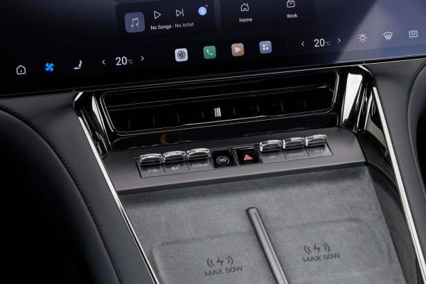 Denza Z9GT // Source : Denza