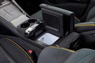 Denza Z9GT // Source : Denza