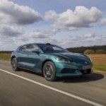 J’ai testé la Denza Z9GT, la voiture électrique de BYD qui se recharge en 5 minutes et qui arrive en France