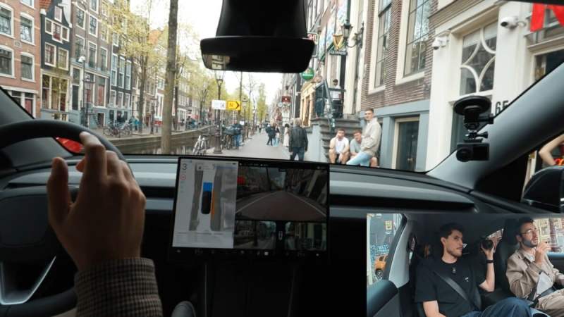 FSD de Tesla&nbsp;: 99&nbsp;€ par mois pour laisser la voiture conduire, ça vaut le coup&nbsp;?