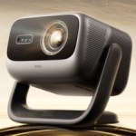Jmgo lance son projecteur le plus lumineux : triple laser 4K, 240 Hz et Google TV dans le salon
