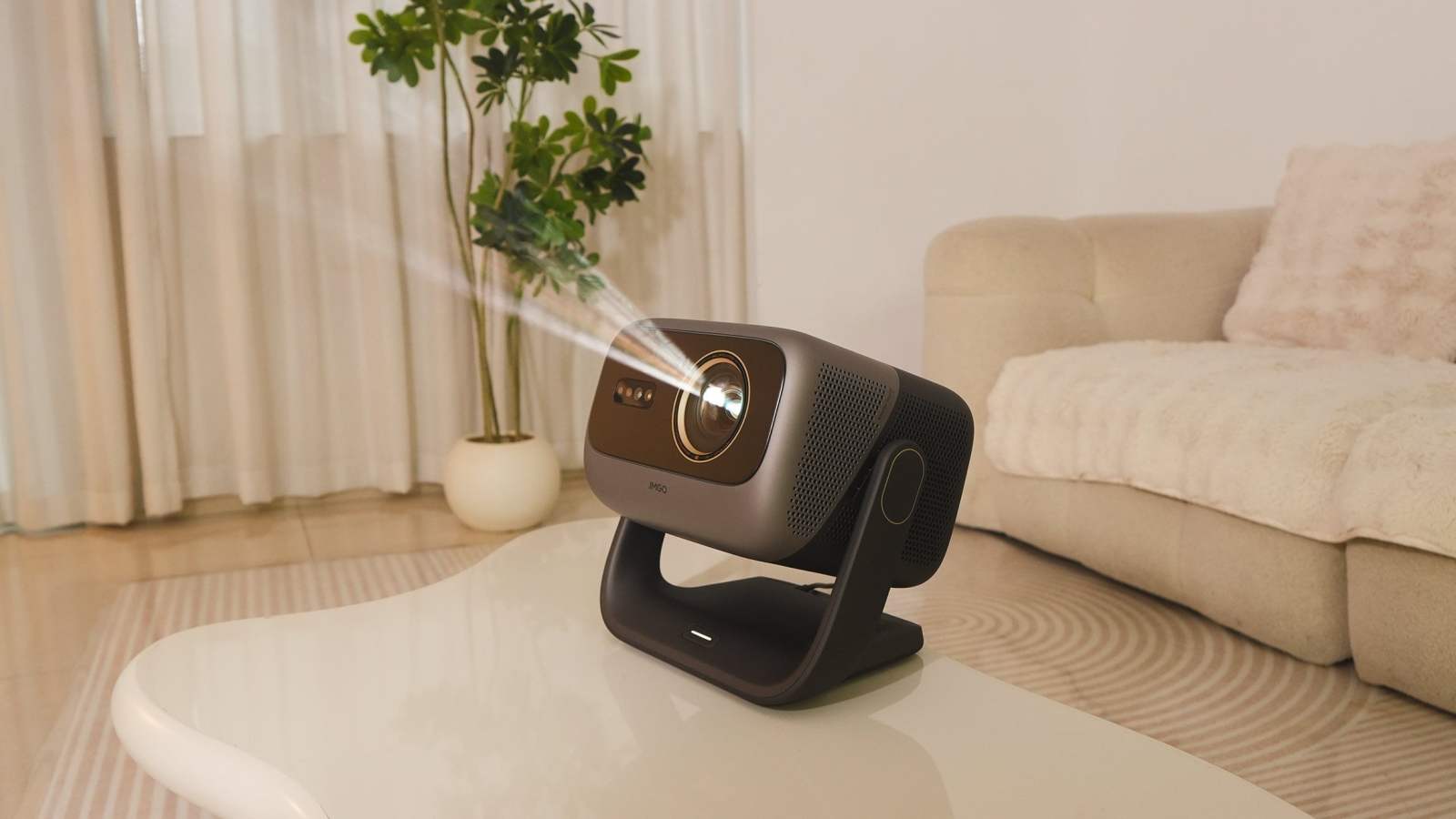 Le JMGO N3 Ultimate, un vidéoprojecteur 4K avec gimbal motorisé et Google TV, est déjà en promo (-400 €)